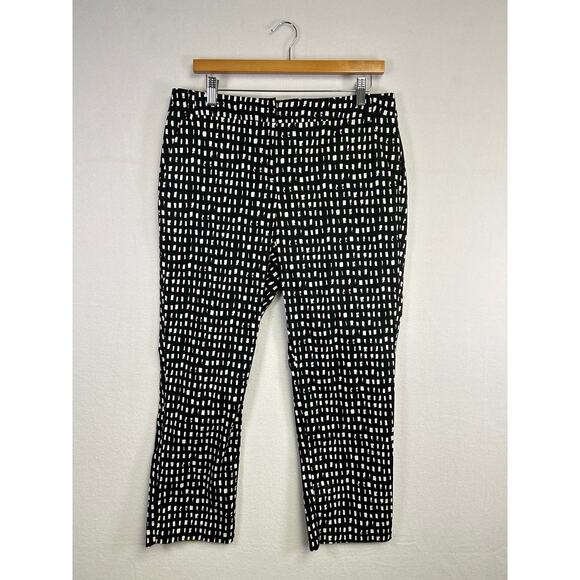 Woman's Cropped Dress Pant - Size 10 Formal Career Professional Teacher - Picture 1 of 12